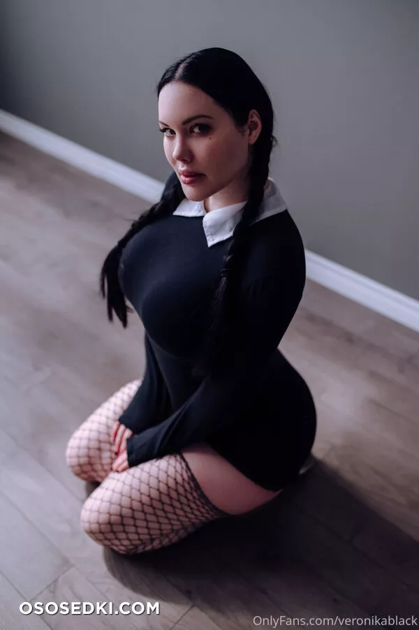 Veronika Black - Wednesday - 14