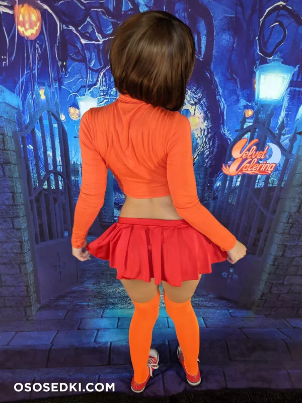Velvet Valerina - Velma - 19