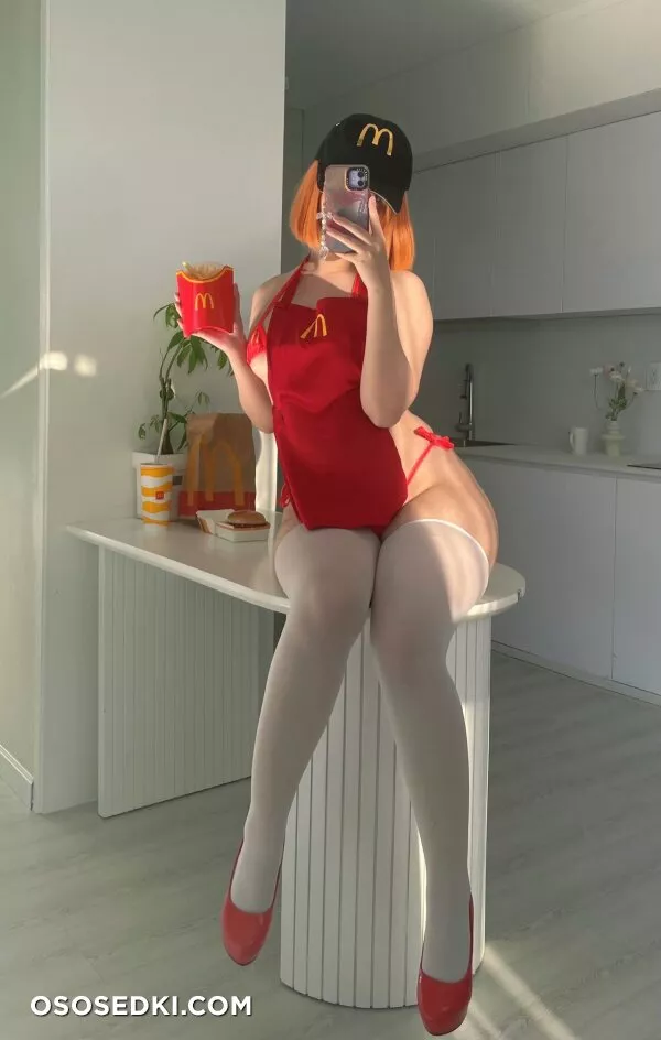 Peachuu - McMommy - 1