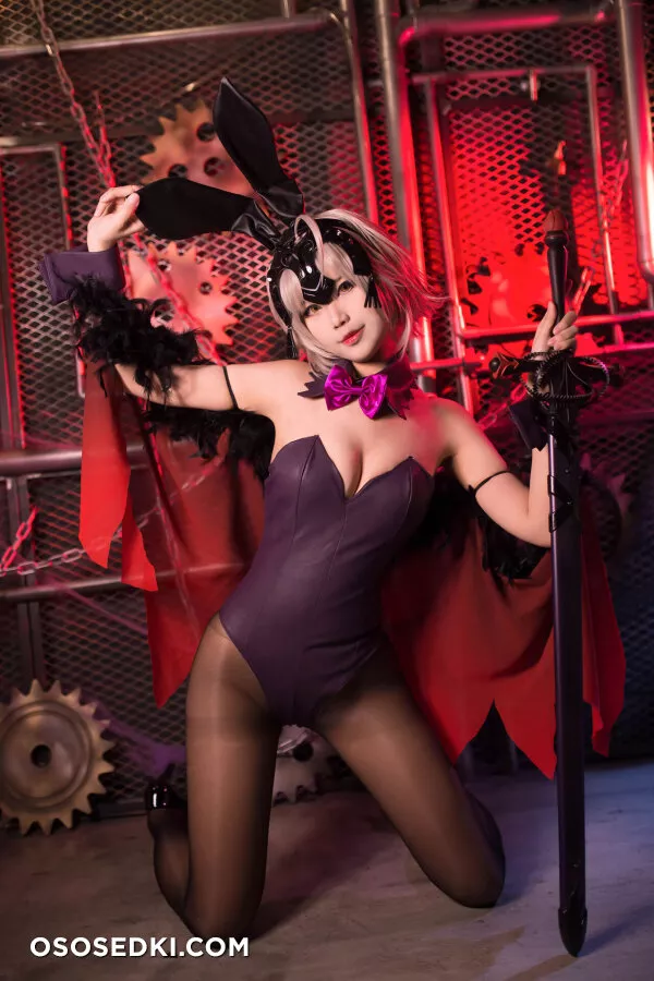 Kaya Huang - Jeanne Alter Bunny - 11