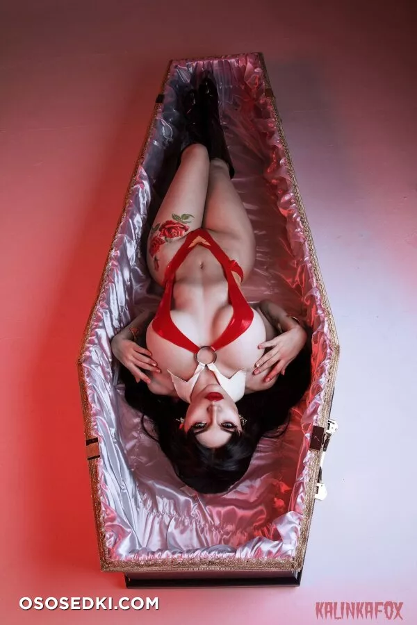 Kalinka Fox - Vampirella - 22