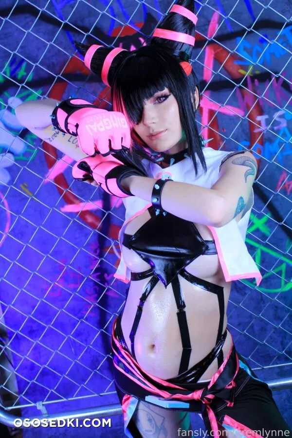 Gremlynne - Juri Han - Street Fighter - 22