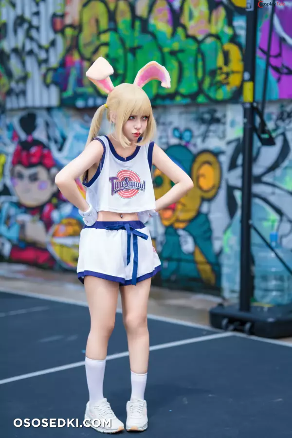 Umeko J - Lola Bunny - 15
