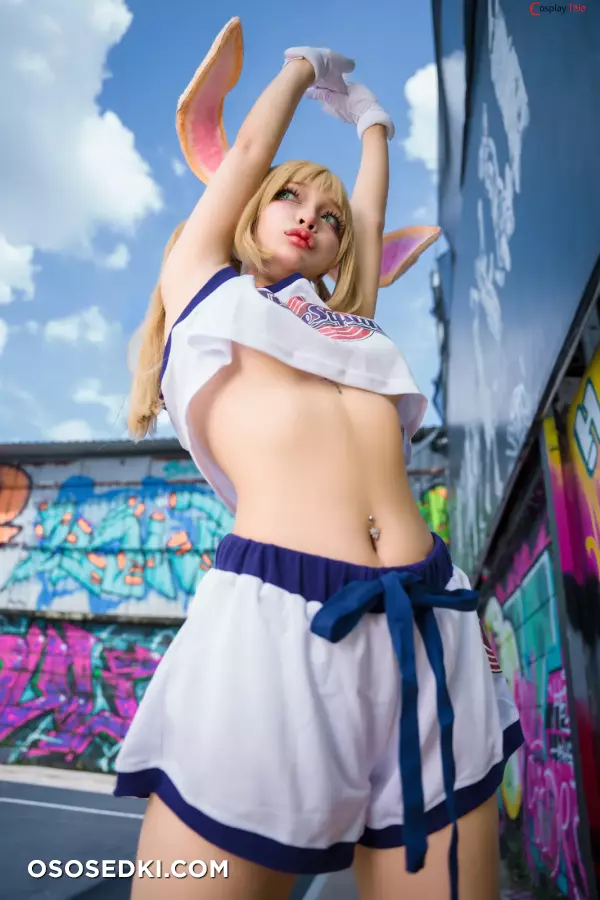 Umeko J - Lola Bunny - 29