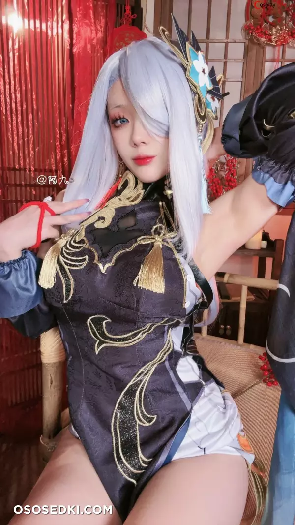 九言 (Jiu Yan) cosplay Shenhe Lunar New Year - Genshin Impact - 2