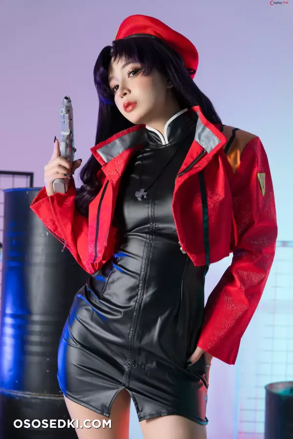 Umeko J cosplay Misato Katsuragi - Evangelion - 1