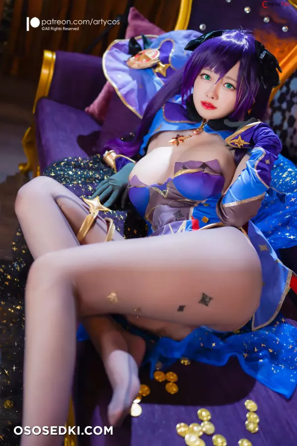 Arty Huang (Arty亚缇) cosplay Mona - Genshin Impact - 10