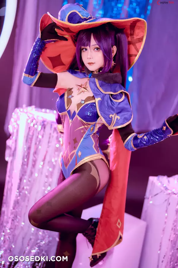Joyce (Joyce Lin2x) cosplay Mona - Genshin Impact - 12