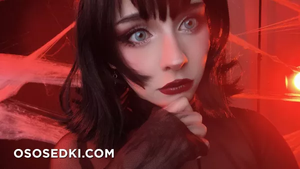 Yuzuki Miiu - Mavis Dracula - 101