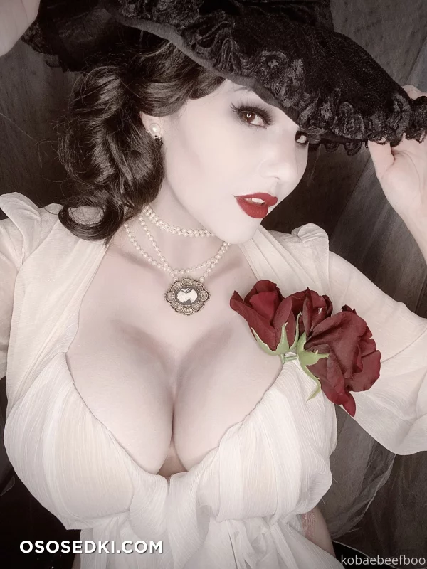 Kobaebeefboo - Alcina Dimitrescu - Resident Evil | Biohazard - 5