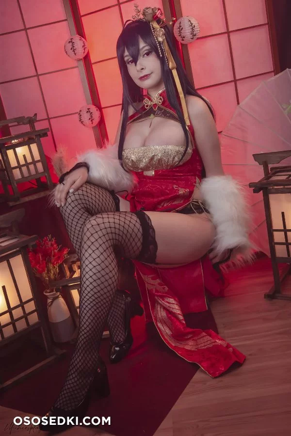 Miih Cosplay - Taihou - Azur Lane - 33