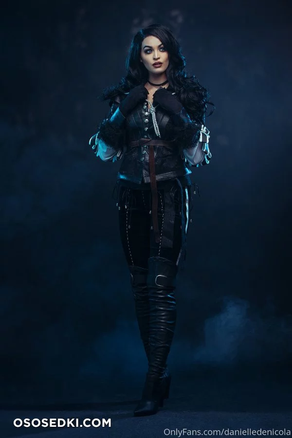 Danielle Denicola - Yennefer - The Witcher - 1