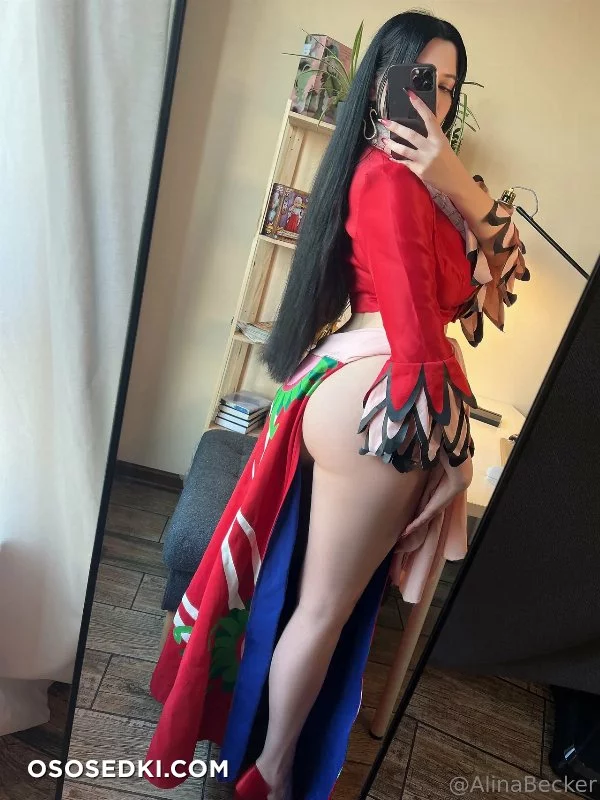Alina Becker - Boa Hancock - One Piece - 36
