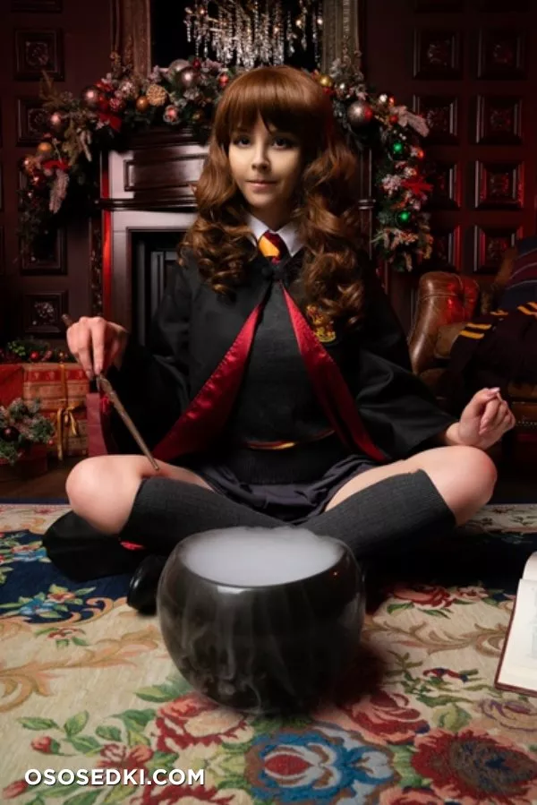 Helly - Hermione Granger - 6