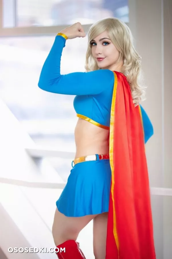 Luxlo cosplay - Supergirl - 18