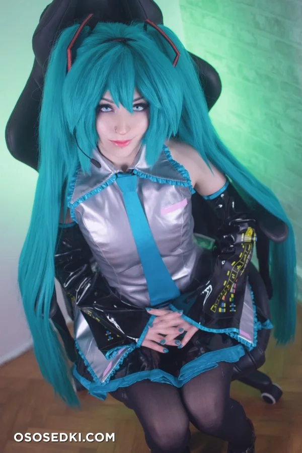 Hatsune Miku by ShiroKitsune - 40