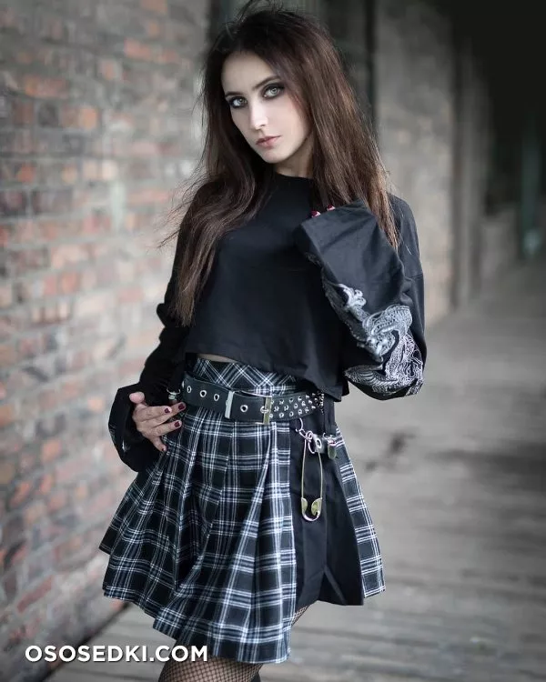 Scarlet - 11