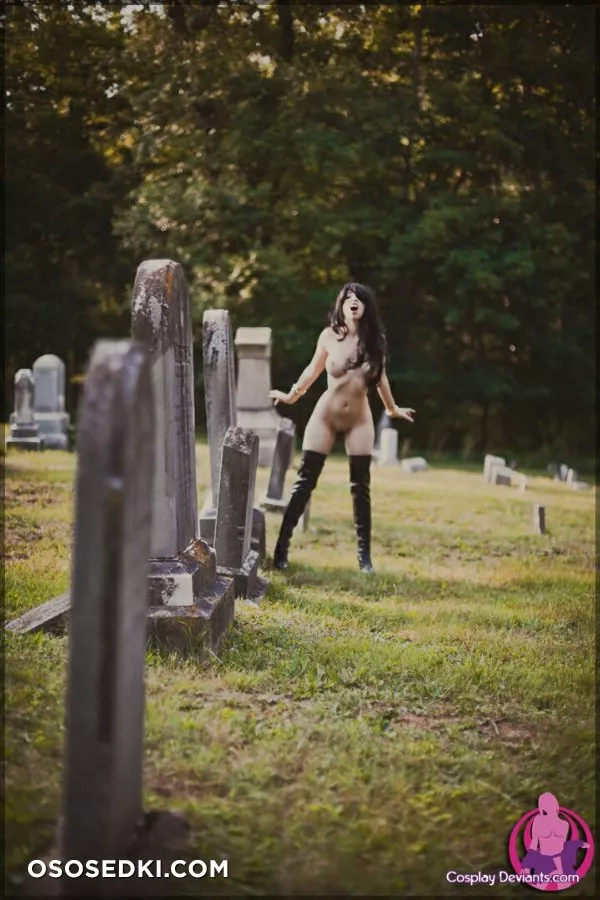 Vampirella (Comics)  - 73