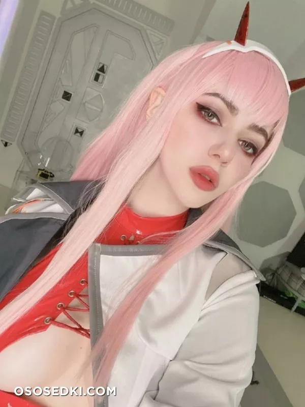 Alina Becker | Zero Two - 31