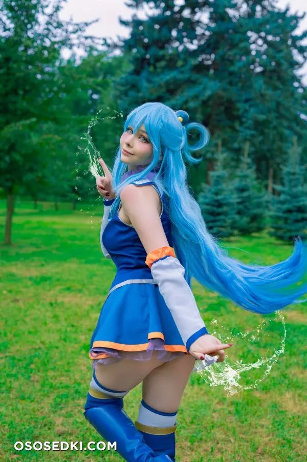 Aqua (KonoSuba) - Tsukides - 9