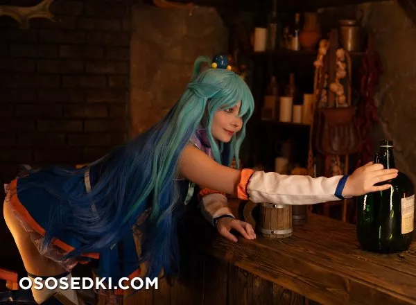 Aqua (KonoSuba) - Tsukides - 30