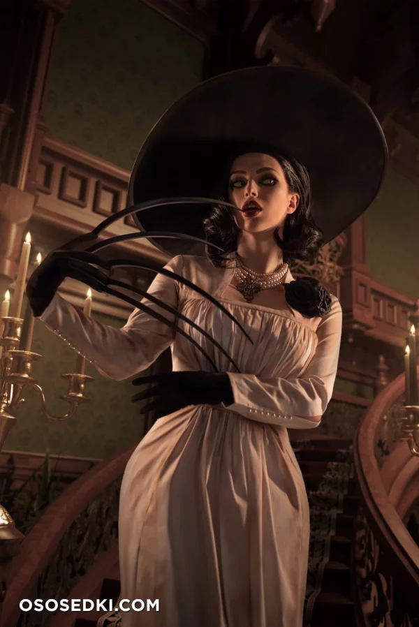 Lady Dimitrescu (Resident Evil) - Lаdу Меlаmоri - 8
