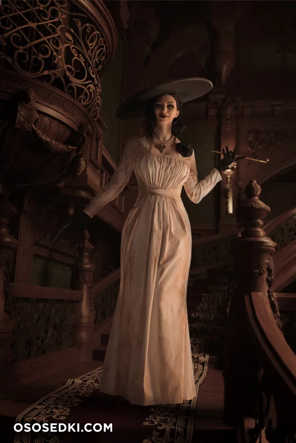Lady Dimitrescu (Resident Evil) - Lаdу Меlаmоri - 9