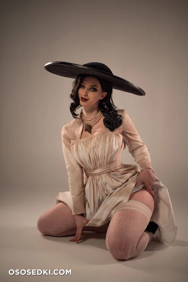 Lady Dimitrescu (Resident Evil) - Lаdу Меlаmоri - 27