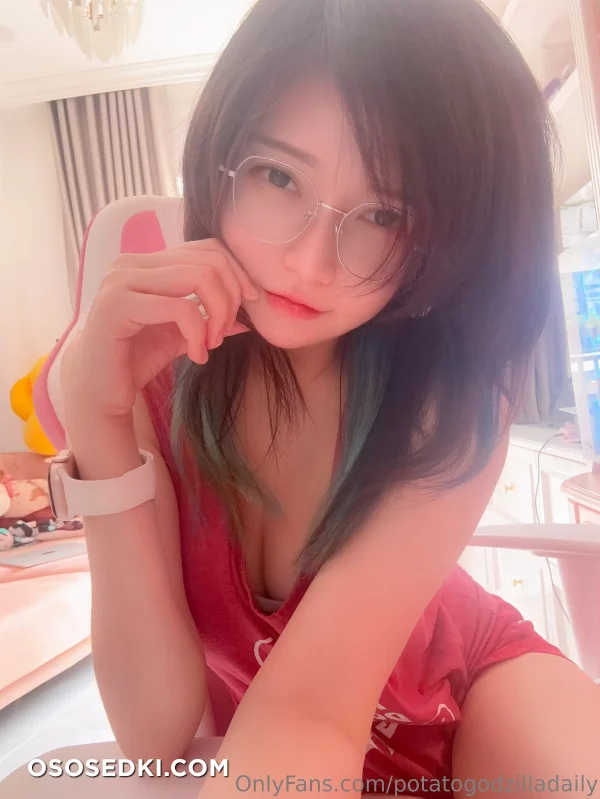 Potato Godzilla - OnlyFans Nude Dec 1-31, 2024 - 18
