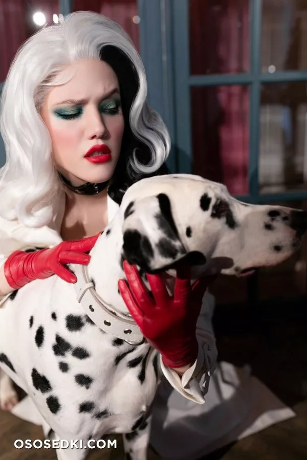 Lada Lyumos - 101 Dalmatians. Cruella de Vil - 16