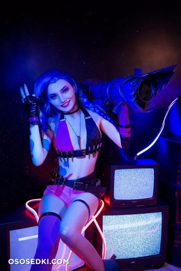 Carry Key | Jinx - 3