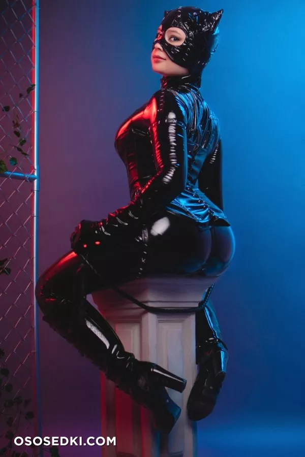 Catwoman by Virtual Geisha - 8