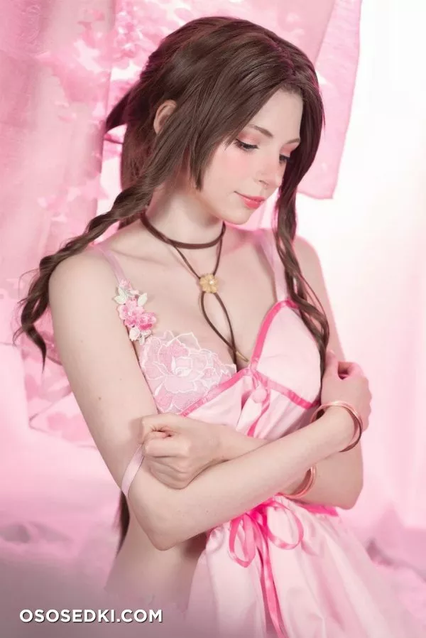 Aerith Gainsborough by peachmilky - 13