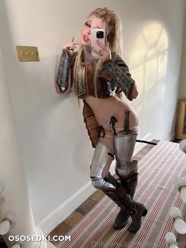 Belle Delphine Human Knight - 35