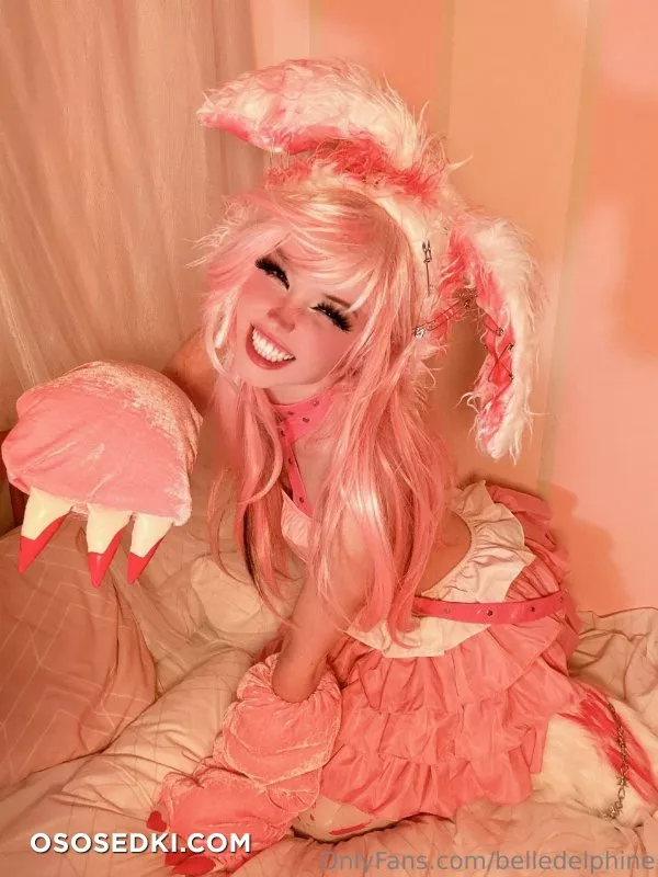 Belle Delphine Pink Hair Delphine - 32