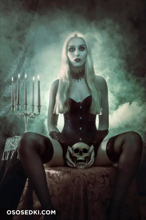 Beautiful Women from the Dark Side - 18