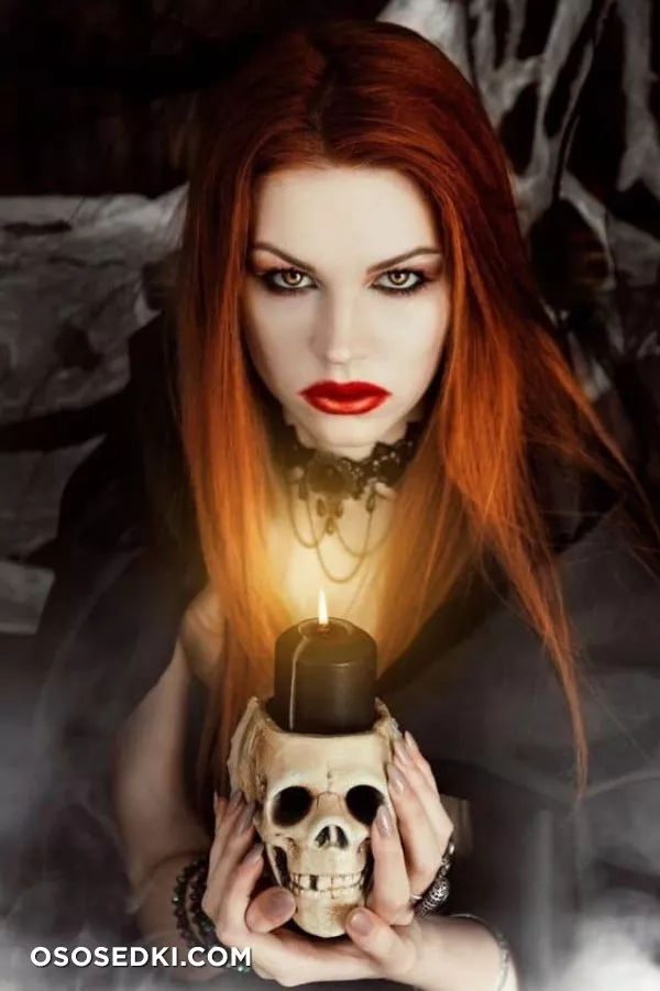 Beautiful Women from the Dark Side - 23