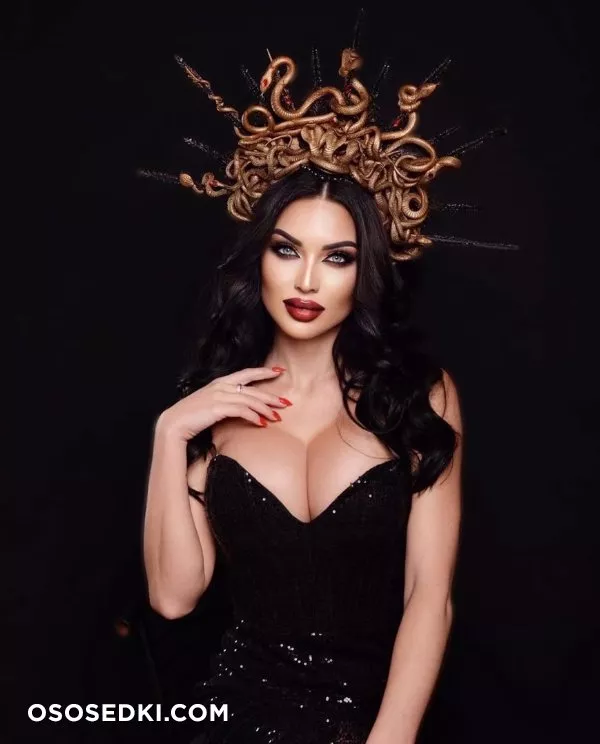 Beautiful Women from the Dark Side - 53