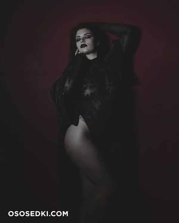 Beautiful Women from the Dark Side - 54