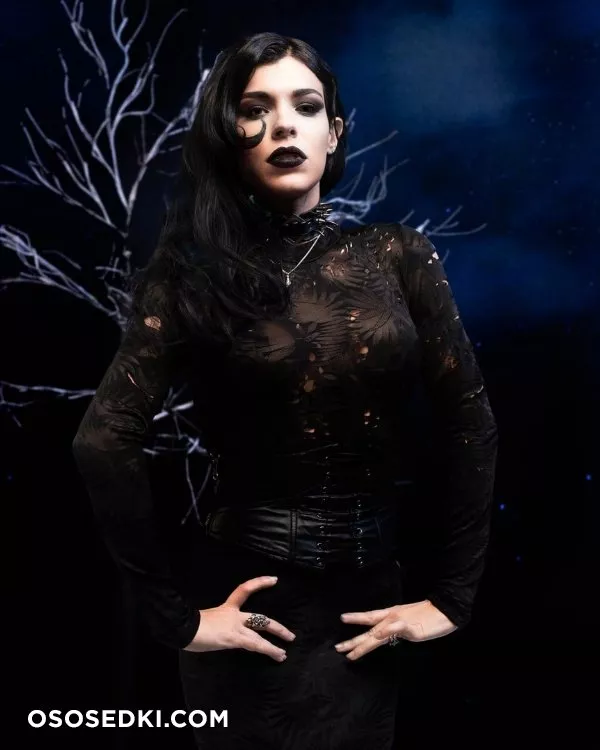 Beautiful Women from the Dark Side - 61