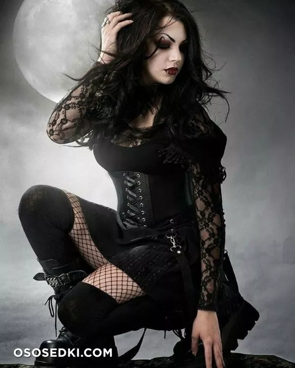 Beautiful Women from the Dark Side - 62