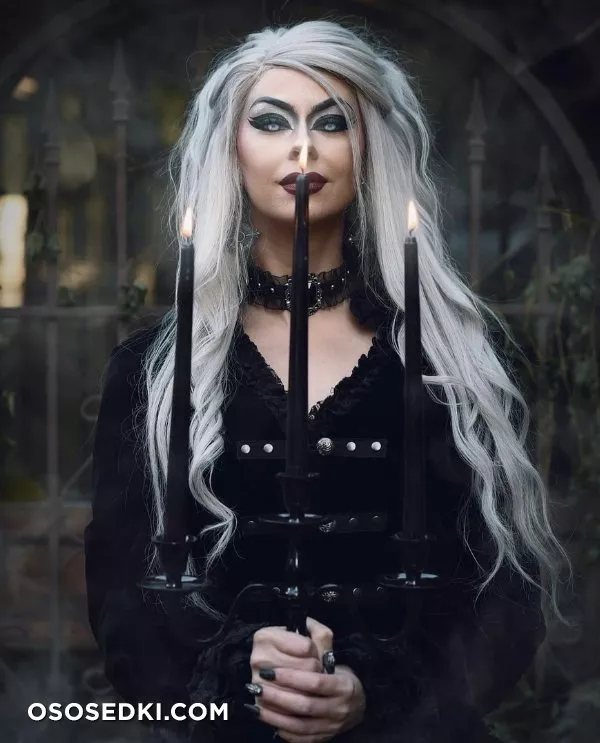 Beautiful Women from the Dark Side - 71