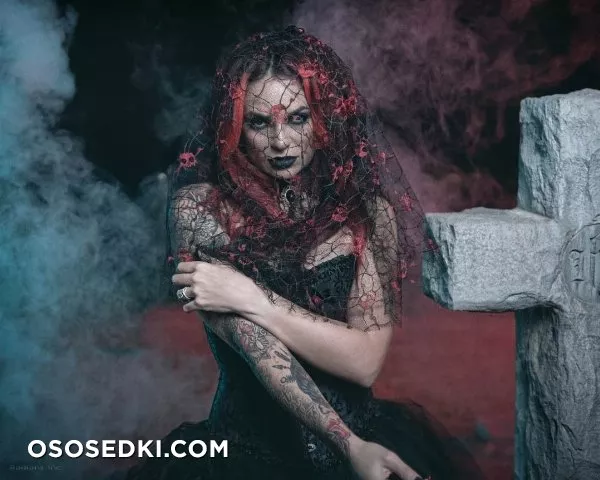 Beautiful Women from the Dark Side - 73