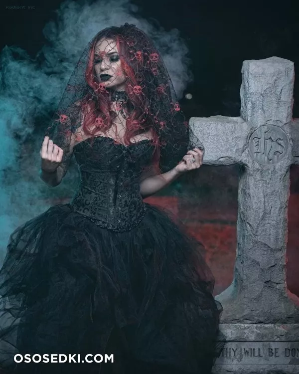 Beautiful Women from the Dark Side - 76