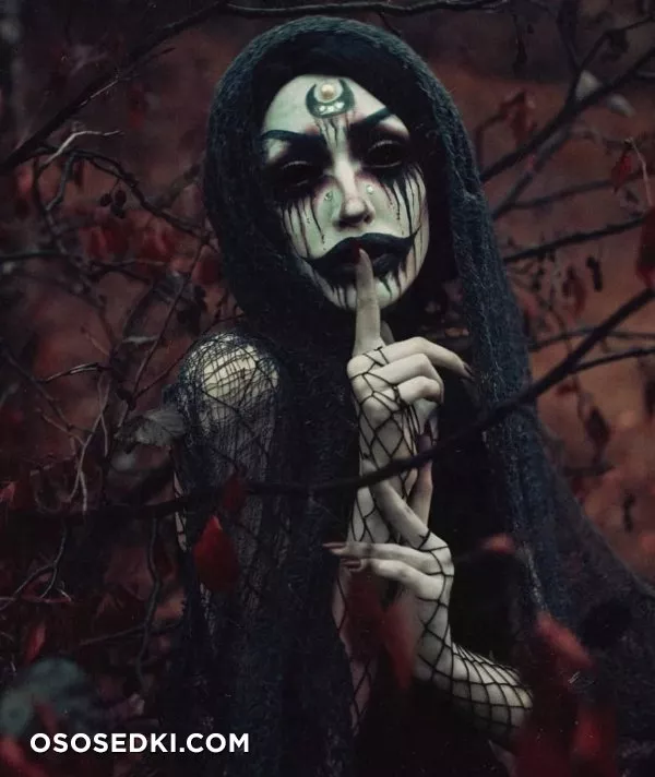 Beautiful Women from the Dark Side - 91