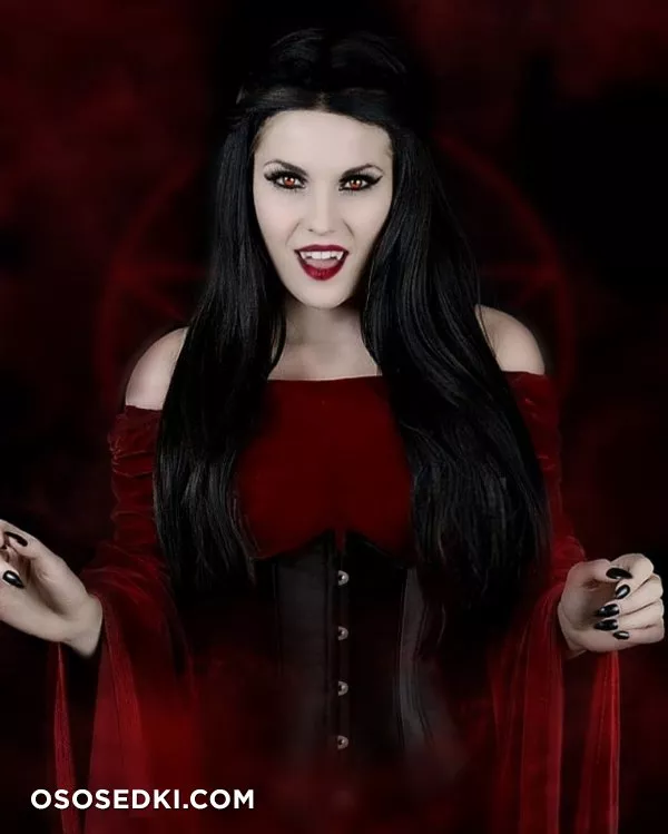 Beautiful Women from the Dark Side - 112