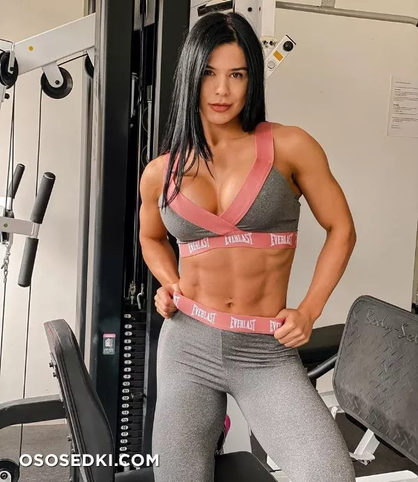 Eva Andressa - 34