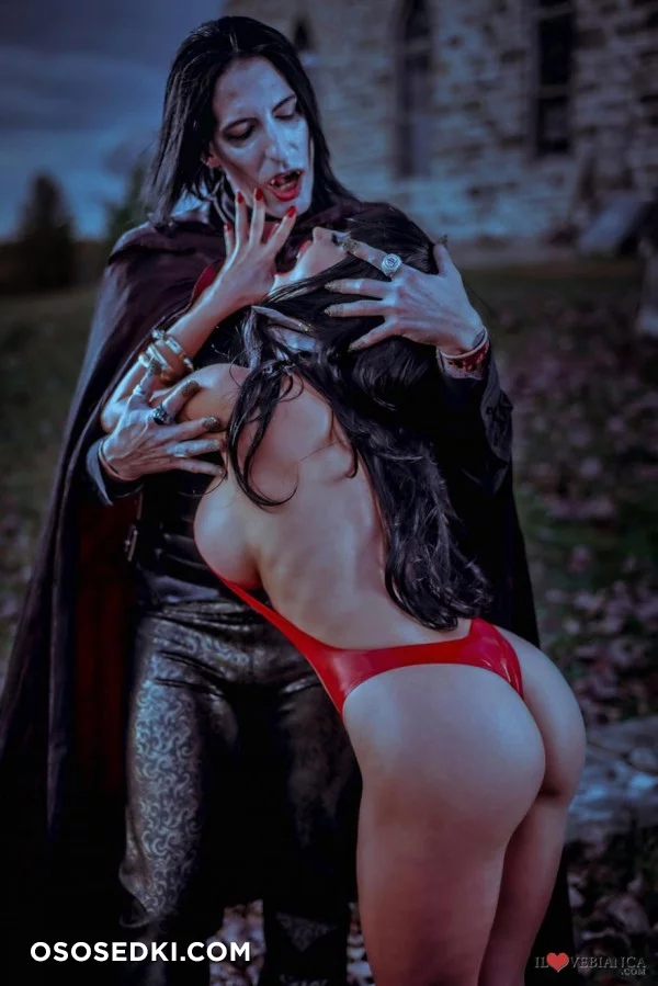Bianca Beauchamp - 26