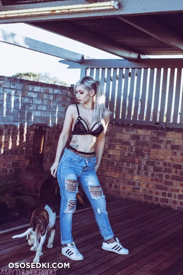 Amy Thunderbolt - 7