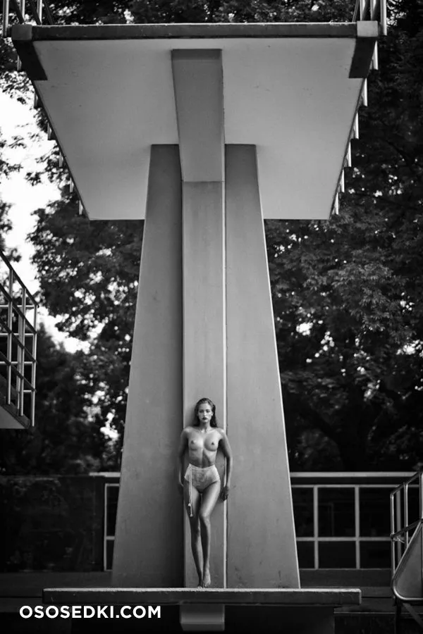 Люсетт Ван Бик голая - фото Lucette Van Beek - 95